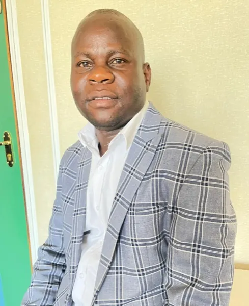 Portrait of Evans Doba